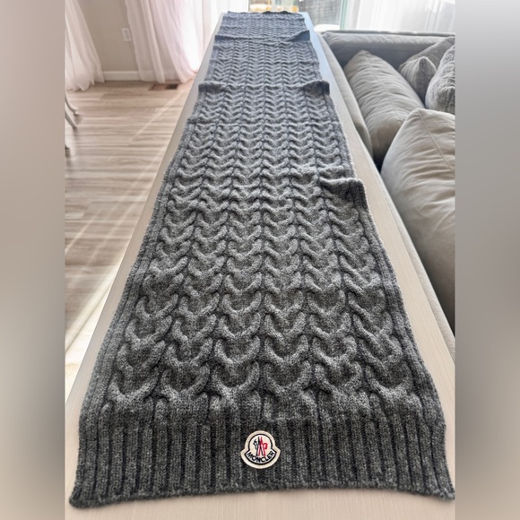 Moncler Gray Cable-Knit Wool Scarf β Authentic β Unisex β 6β5β Long - Picture 6 of 7